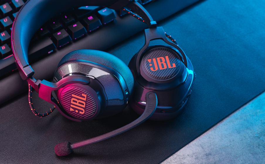 JBL Quantum 610 Wireless Plongez au c&oelig;ur du jeu avec le son JBL QuantumSOUND Signature - Image