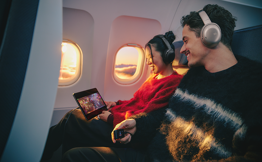 JBL Tour One M3 Smart Tx JBL Smart Tx&nbsp;: &Eacute;metteur audio universel Auracast&trade; - Image